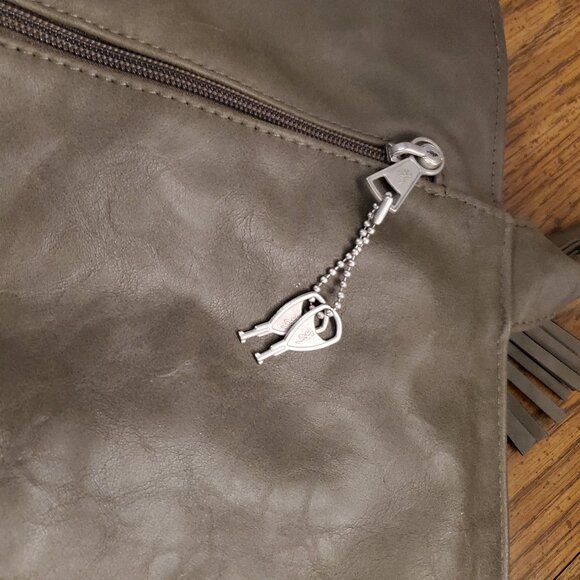 Browning Alexandria Concealed Carry Handbag - Charcoal- with keys! - Picture 4 of 10